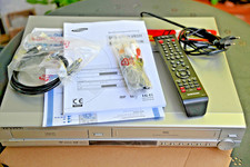 Samsung DVD Recorder & VCR - DVD VR 330 - incl. Fernbedienung, Anleitung, Kabel