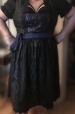 Dirndl Kleid mit Schürze von