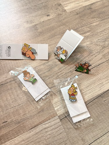 Atlas edition pins - pins, 5