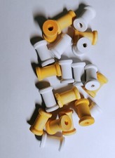 20 Holzspulen weiß gelb