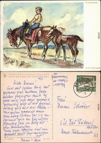 Junge auf pferd mit fohlen - junge,