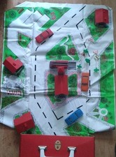 Jean Höfler? Plastikkoffer Mit Spielmatte 60er Jahre und 4 Plastik Modellautos