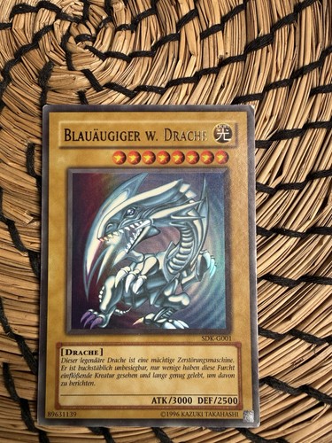 Blauäugiger weißer drache - blauäugiger,
