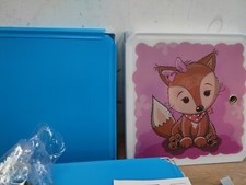 Tragbarer Würfel Babyschrank