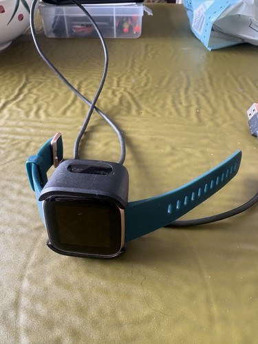 Fitbit versa smartwatch mit - fitbit,