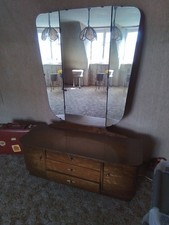 Vinditsch Spiegelschrank