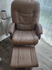 Sessel mit Hocker und Liegefunktion