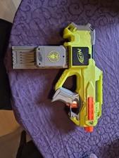 Nerf Rayven CS-18 Halbautomatische Pistole