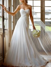 Gerafftes Empire Schwanger