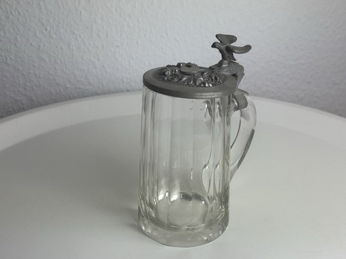 Bierkrug glas mit massivem - bierkrug,