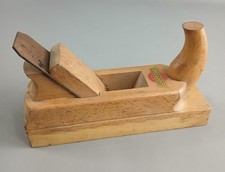 Holz Hobel Werkzeug DDR Werkstatt Ostalgie HOWAL Sammler Holzbearbeitung  ALT !
