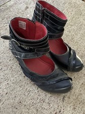 Tiggers 🌺 außergewöhnliche Stiefelette Gr. 40 🌺 Leder schwarz wie NEU