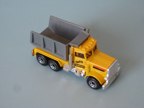 Matchbox peterbilt tipper - matchbox,