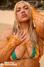 10 photos of Parris Goebel