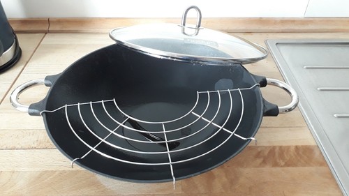 Wok bodum gusseisen - wok,