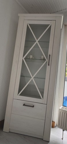 vitrinenschrank