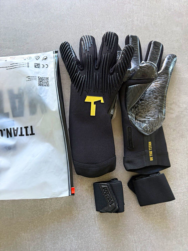 Titan torwarthandschuhe rebel - titan,