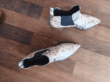 Kurze Cowboystiefel in