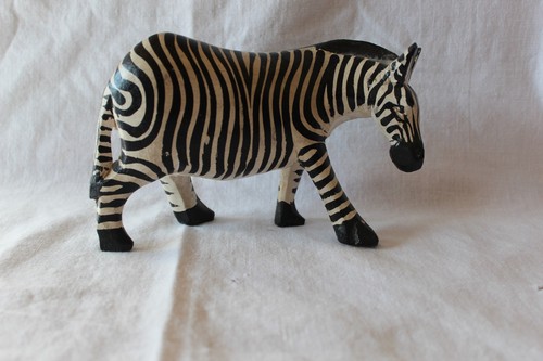 Geschnitztes zebra aus holz - geschnitztes,