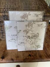Neu Laura Ashley Azalea Sable Doppelbettdecke und 2 Kissenbezüge brandneu in Verpackung