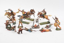 Q40U34- Alte Elastolin Figuren Wild West Cowboys Indianer 