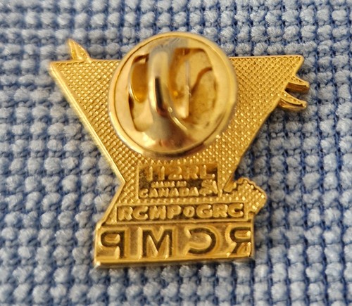 Vintage rcmp pin - pin, royal