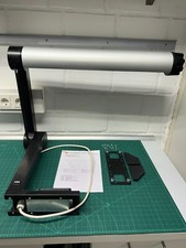 Freuding F1-90 LED Arbeitsplatzleuchte, Stativ links, komplett. Neuwertig.