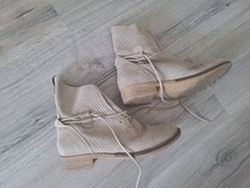 top neuw graue 5th Avenue Boots Gr. 39 Miss Bänder Wildleder Schnürer Lochmuster