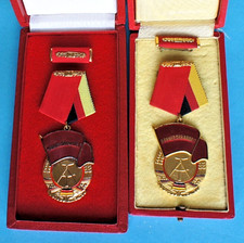 Orden "Banner der Arbeit",  Stufe I und II im Etui, Preissenkung