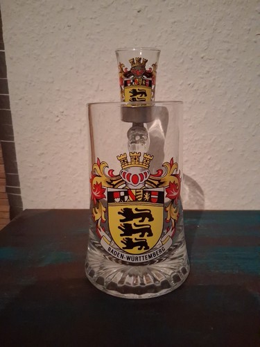 Bierkrug mit schnapsglas - bierkrug,