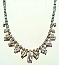 252 - Art Deco Collier