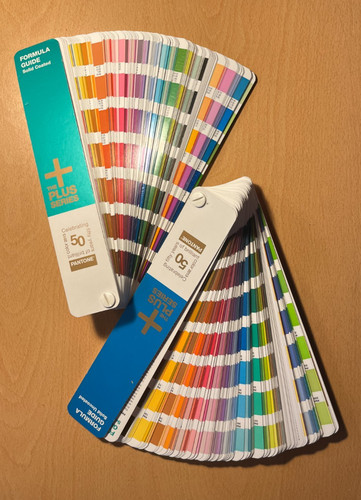 Pantone farbfächer jahre - pantone, 50