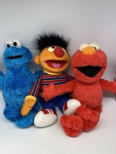 3x Plüsch aus der Sesamstraße Elmo Sambro Ernie Plüschfigur H&M Hasbro