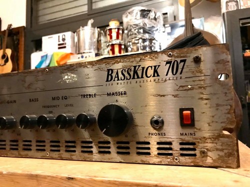 Hughes kettner basskick 707 - basskick,