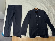 Eleganter Hugo Boss Herrenanzug mit Hose