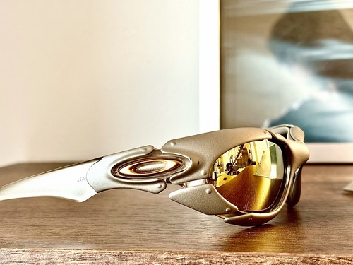 Oakley plate 24k - oakley, medusa