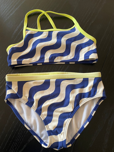 Mädchen bikini von boden - von,