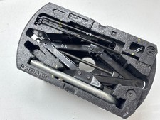 Volkswagen PASSAT B8 USA 2018 Bordwerkzeug Satz Set 561012115A ANG57279