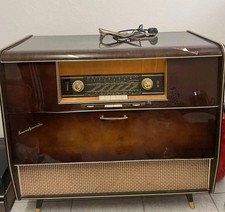Retro Radio mit Holzgehäuse