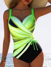 Figurbetonter Badeanzug