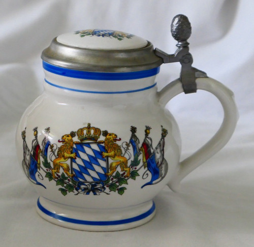 Bayerischer bierkrug mit - bayerischer,
