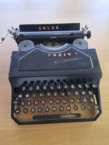 Schreibmaschine adler favorit - schreibmaschine,