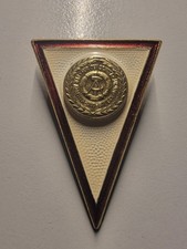 DDR NVA Absolventenabzeichen Hochschule Offizierschule Universität Badge A009