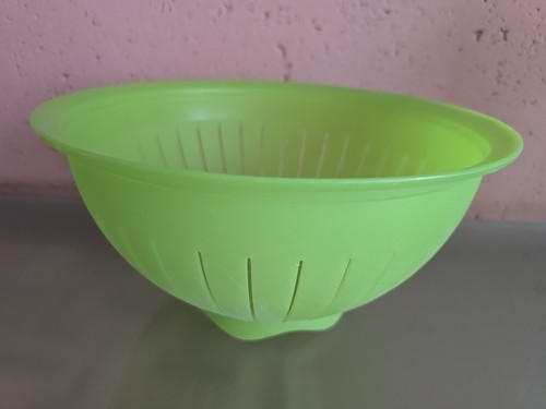 Tupperware sieb junge welle - tupperware,
