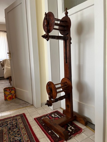 Antike haspel aus holz - antike,