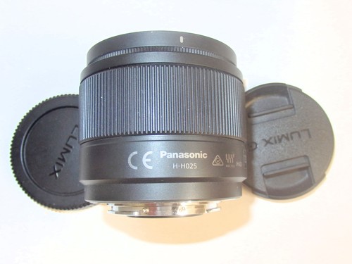 Panasonic lumix 25mm f1 - 25mm, f1.7