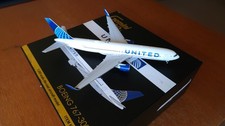 GeminiJets 1:200 United Airlines Boeing 767-300ER G2UAL893 mit Stand, OVP