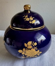Bonbonniere mit Deckel, blau,echt Kobalt, goldenes Blumenmotiv