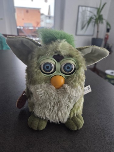 Furby 1998 green - "green, turtle"