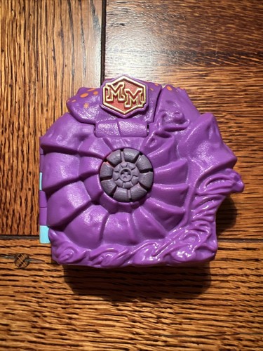Mighty max sinks nautilus - mighty,